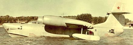 Морской разведчик-бомбардировщик Р-1