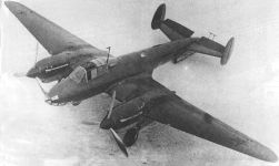 Пикирующий бомбардировщик Пе-2