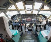 Кабина пилотов Ту-114