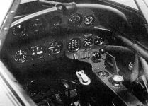 Кабина пилотов Як-15