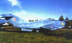 Палубный штурмовик Як-36