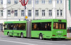 Автобус&nbsp;МАЗ-105