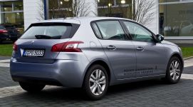 Peugeot 308 Hatchback (2013 г)