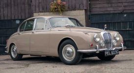 Daimler 250 2.5 V8