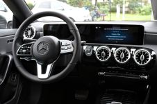 Салон Mercedes-Benz c118