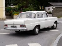 Mercedes-Benz w110