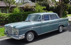 Mercedes-Benz w111