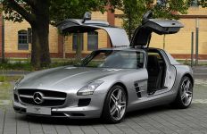 Mercedes-Benz r197