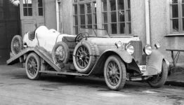 Mercedes 15/70/100 PS с гоночным Mercedes Monza 1924 г
