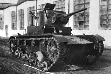 Танк Т-26РТ возле цеха завода Энергомаш