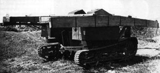 Т-27 с установленным в походном положении мостом
