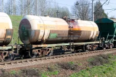 Вагон-цистерна для перевозки патоки, модель 15-1613-01