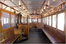 Салон трамвая ЛМ-33